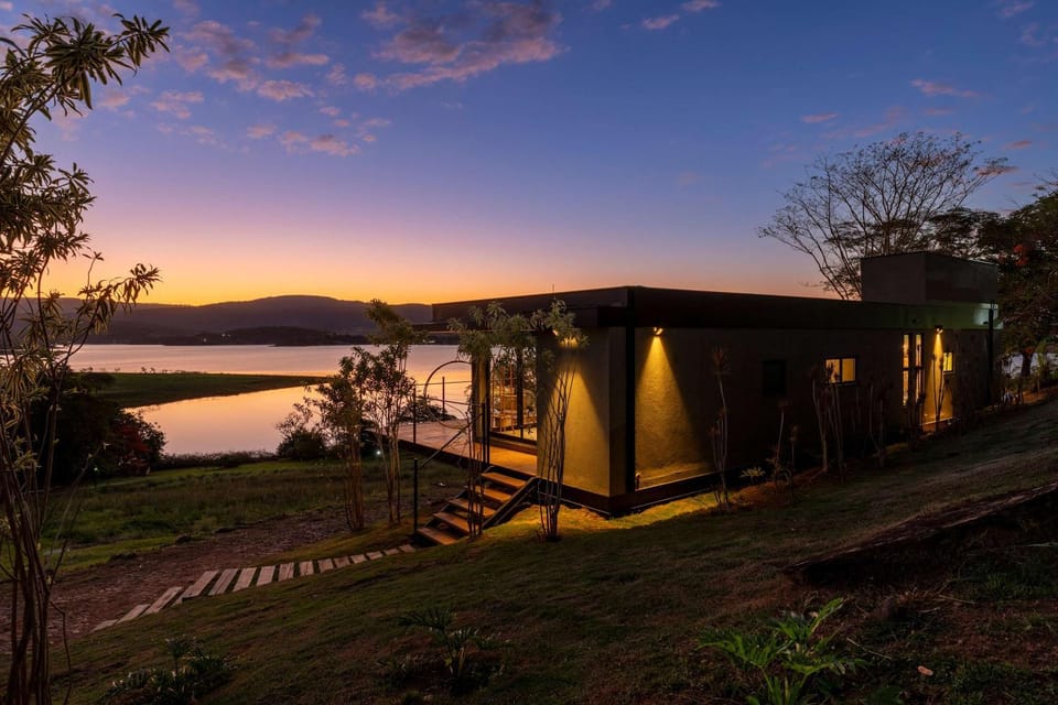 Property building, Natural landscape, Lake view, Mountain view, River view, Sunrise, Sunset