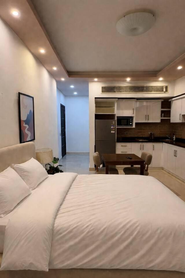 The Palm Residence - Executive Studio S3 Apartment in New Cairo City
