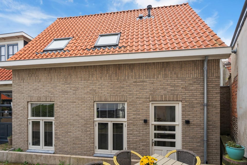 Property building, Facade/entrance