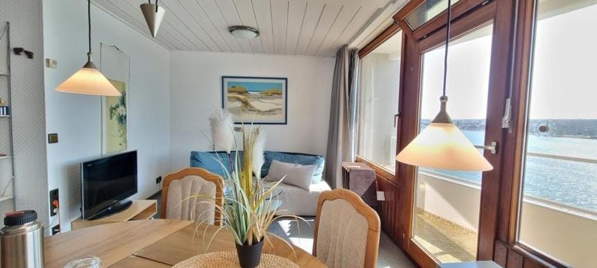 TV and multimedia, Balcony/Terrace, Seating area, Dining area