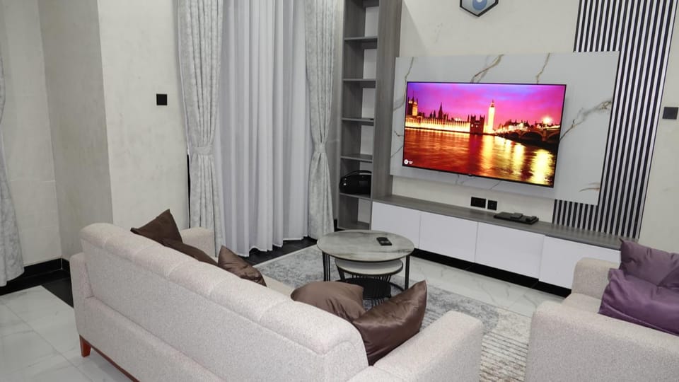 Seating area, Evening entertainment