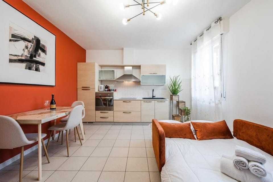 Parking A-C & Wi-Fi - Piccola Corte near Ferrari Apartment in Emilia-Romagna