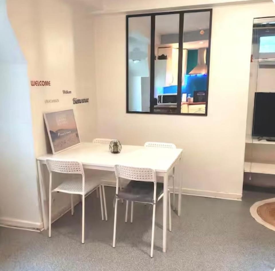Appartement souplex atypique proche gare et centre-ville Apartment in Aix-les-Bains