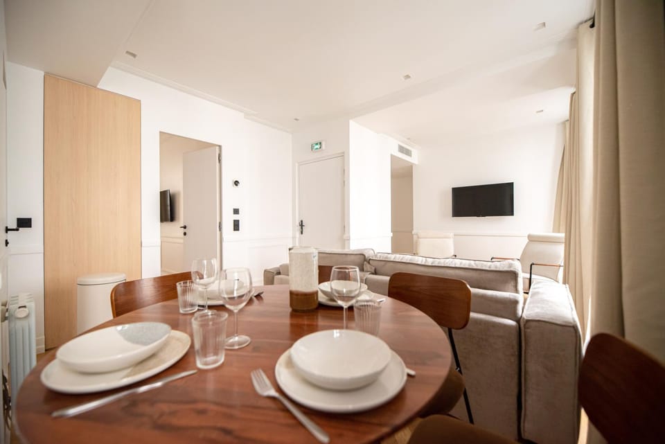 Communal lounge/ TV room, Living room, Seating area, Dining area