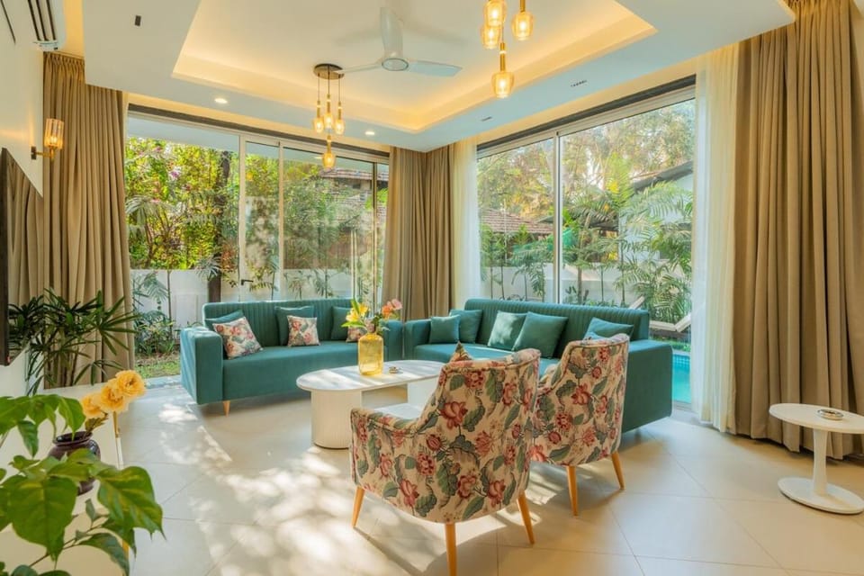 Living room, Seating area