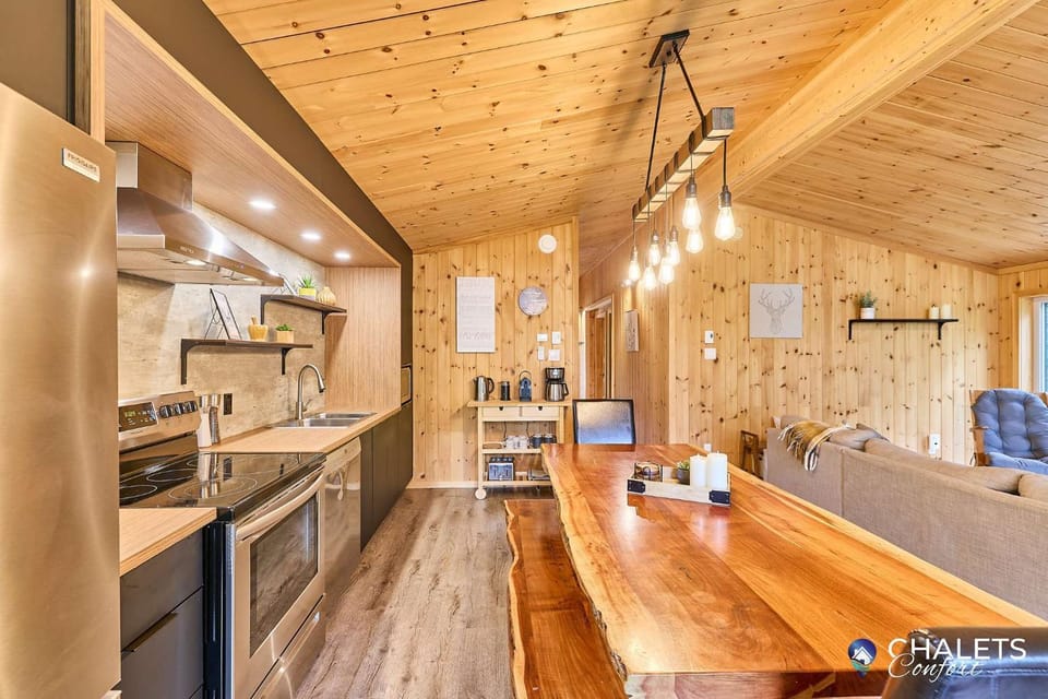 Le Repère Aya Spa privé Chalet in Baie-Saint-Paul