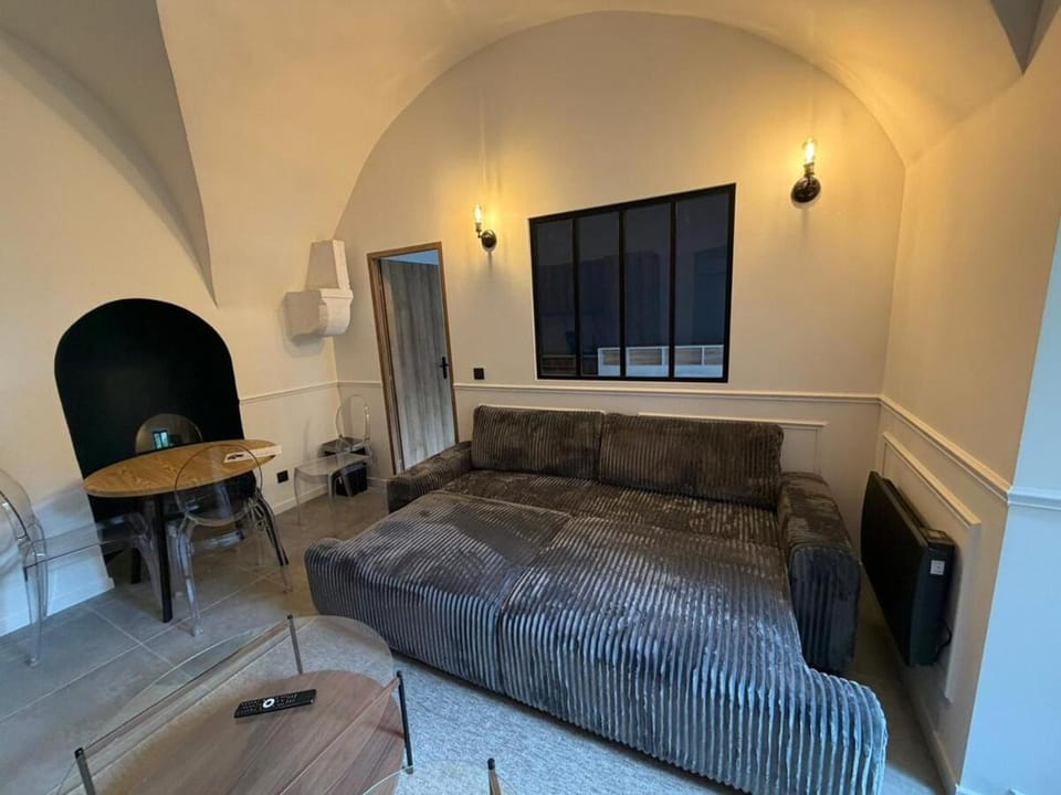 Le Pavillon Secret du Château de Fonbonne Apartment in Évian-les-Bains