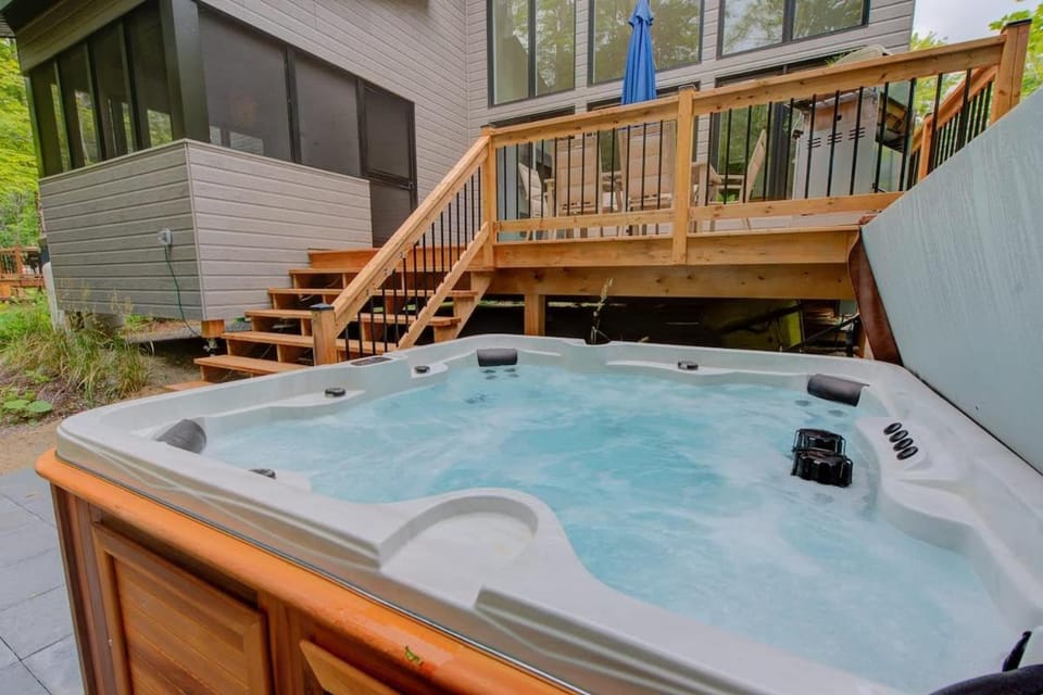 La Mi-Temps Spa - Relaxation & Private Spa Chalet in Quebec