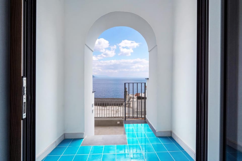 Patio, Natural landscape, View (from property/room), Balcony/Terrace, Sea view