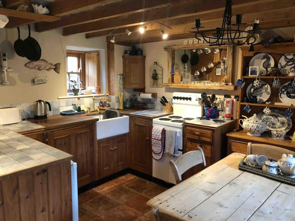 Beautiful Beach Cottage House in England