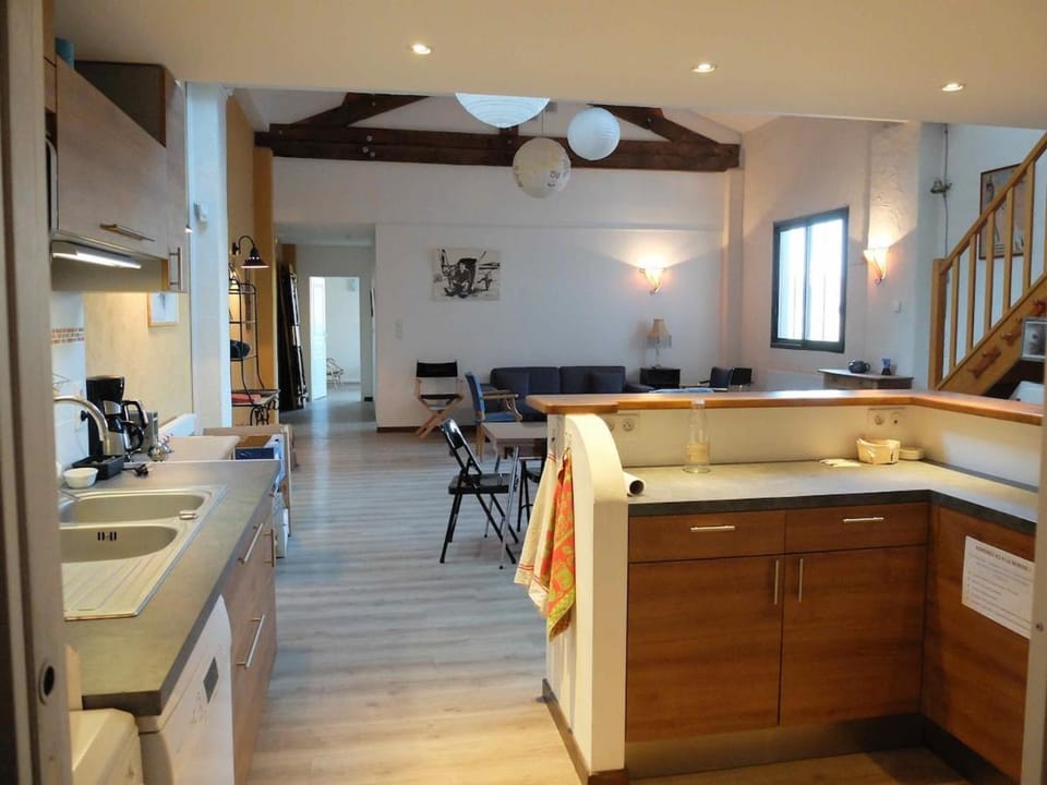 Lounge or bar