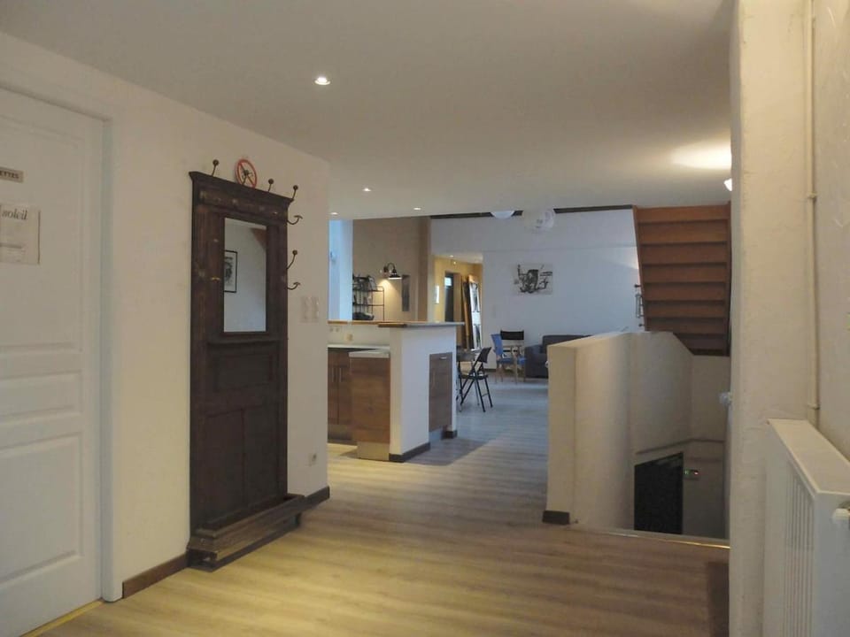 Vaste logement, 163 m2 en bord de vieille ville Apartment in Provence