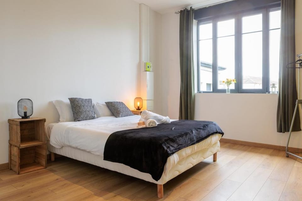 Gîte des Lanternes, Séjour cosy entre Dombes et Beaujolais, 8 à 10 personnes House in Auvergne-Rhône-Alpes
