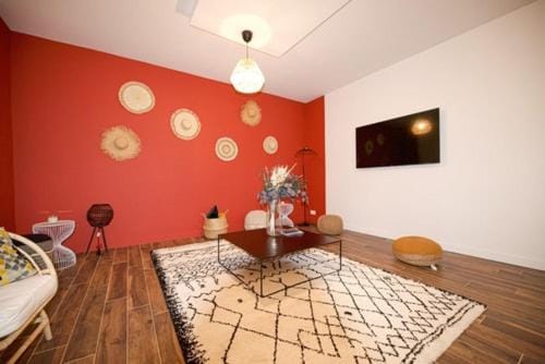 Communal lounge/ TV room, TV and multimedia, Living room