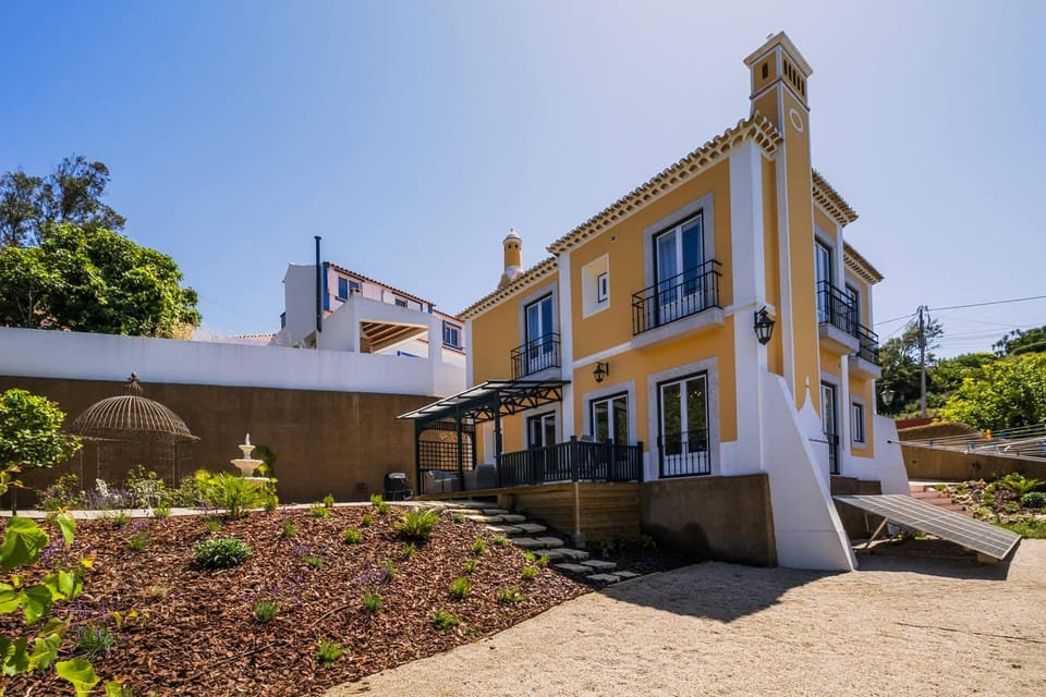 Malveira Hills by Portugal Portfolio House in Sintra
