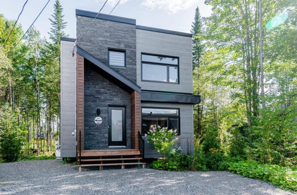 Le Taiga - Pool Table Nature Pet Friendly Chalet in Quebec