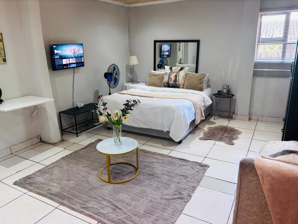 Cozy Corner Studio Vacation rental in Durban