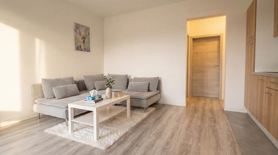 Communal lounge/ TV room, TV and multimedia, Living room, Seating area