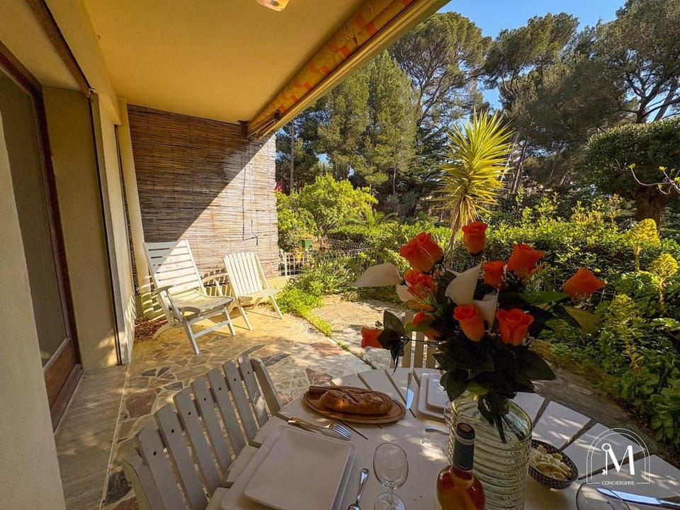T2 en rez-de-jardin à Portissol - proche centre Apartment in Sanary-sur-Mer
