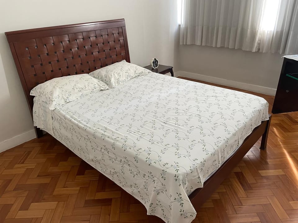 Bed, Bedroom, air conditioner