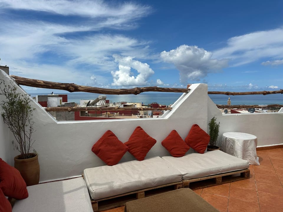 Natural landscape, Balcony/Terrace, Sea view