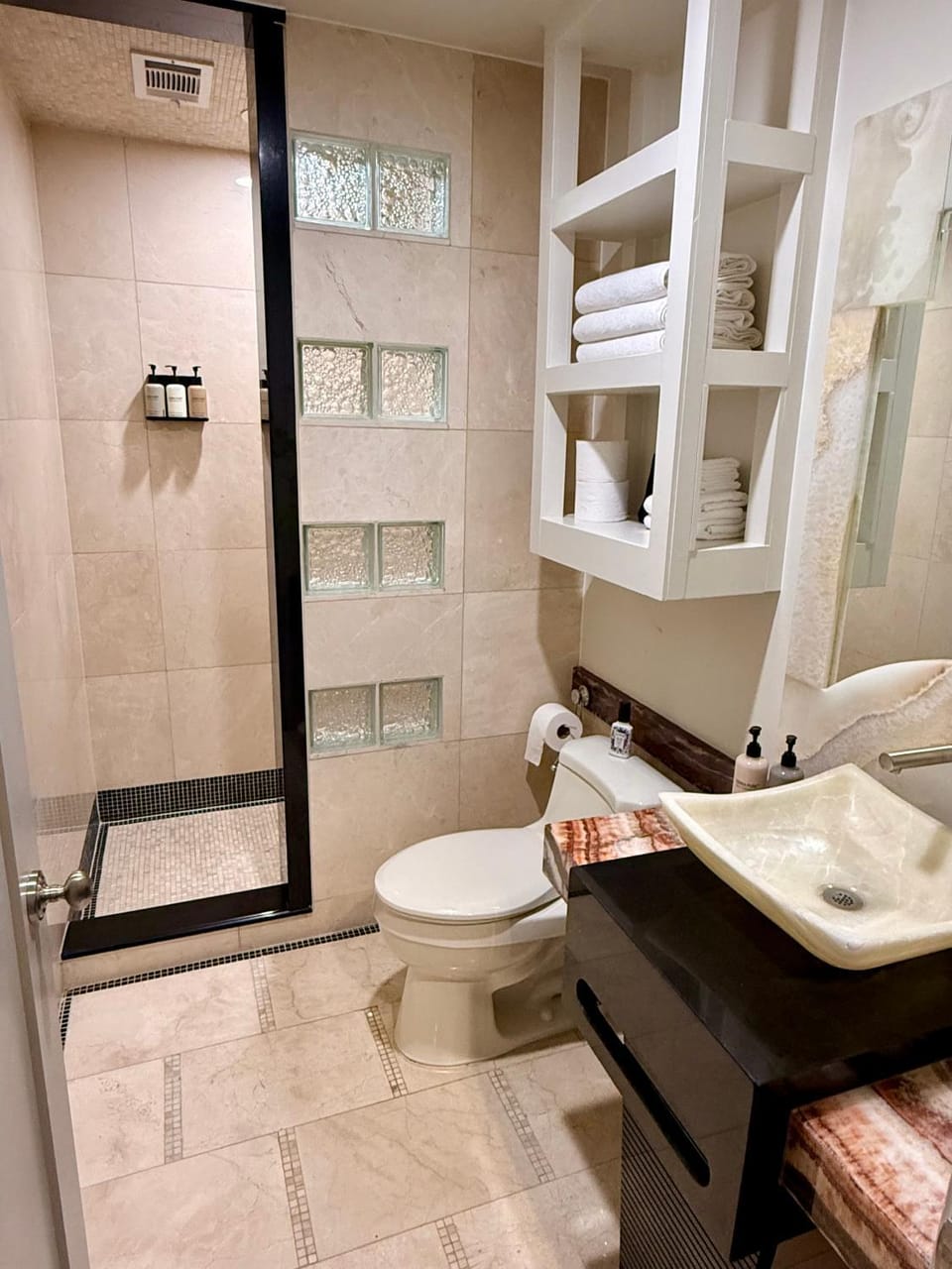 Ultimate Sports Resort Villa in Lake Conroe