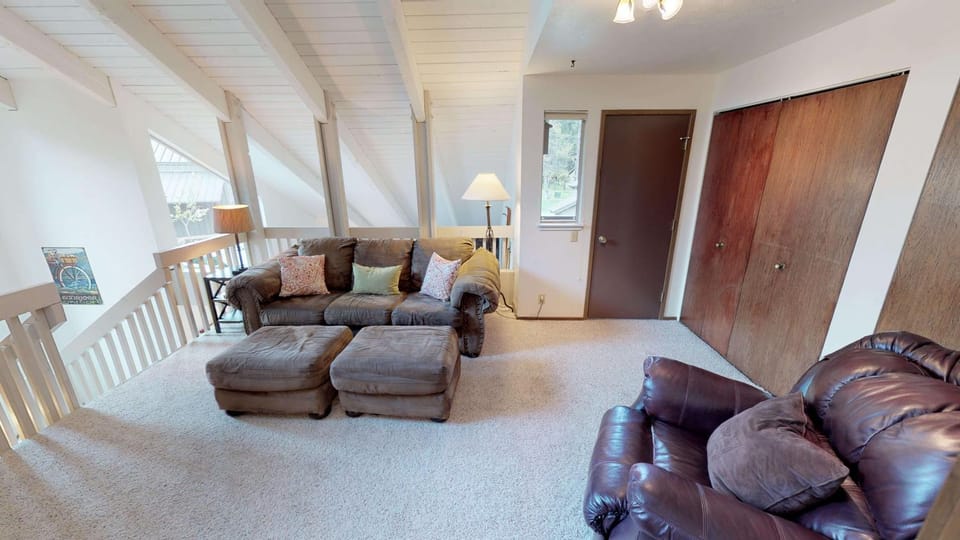 2 Tennis Village.. Apartment in Sunriver