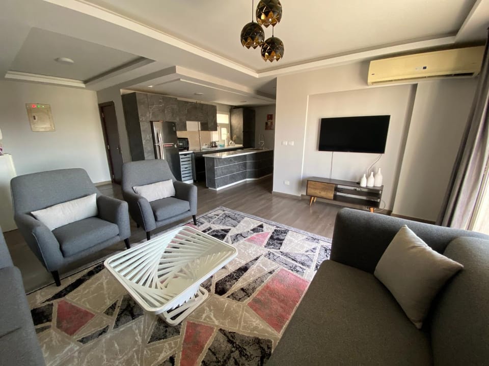 Communal lounge/ TV room, TV and multimedia, Living room