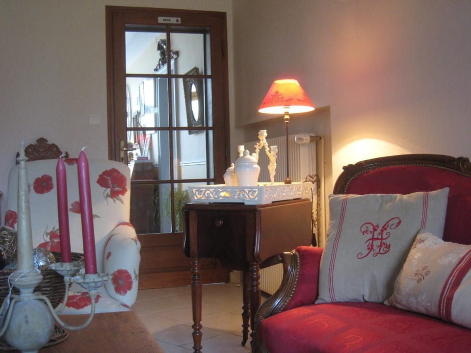 Property building, Living room