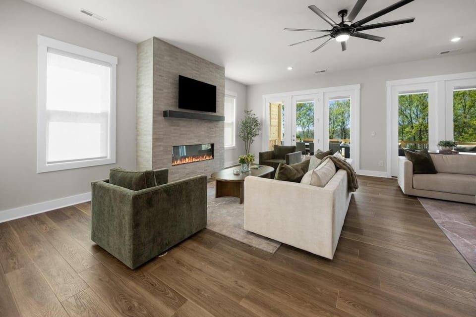 Living room, fireplace