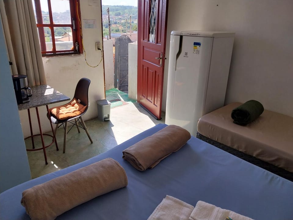 View (from property/room), Balcony/Terrace, Photo of the whole room, Dining area, Bedroom