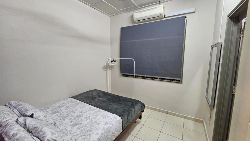 Homestay Anak Pak Jamil House in Johor Bahru