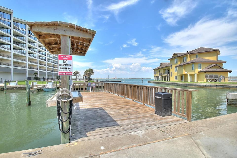 Bay Tree C2 House in Port Aransas