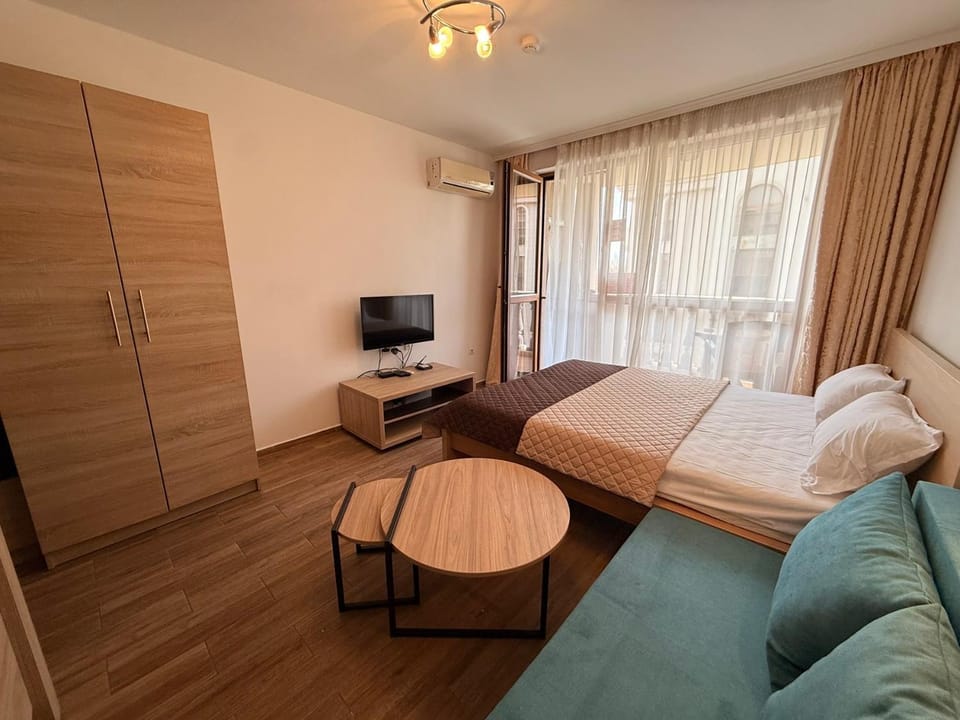 Living room, Seating area, Bedroom