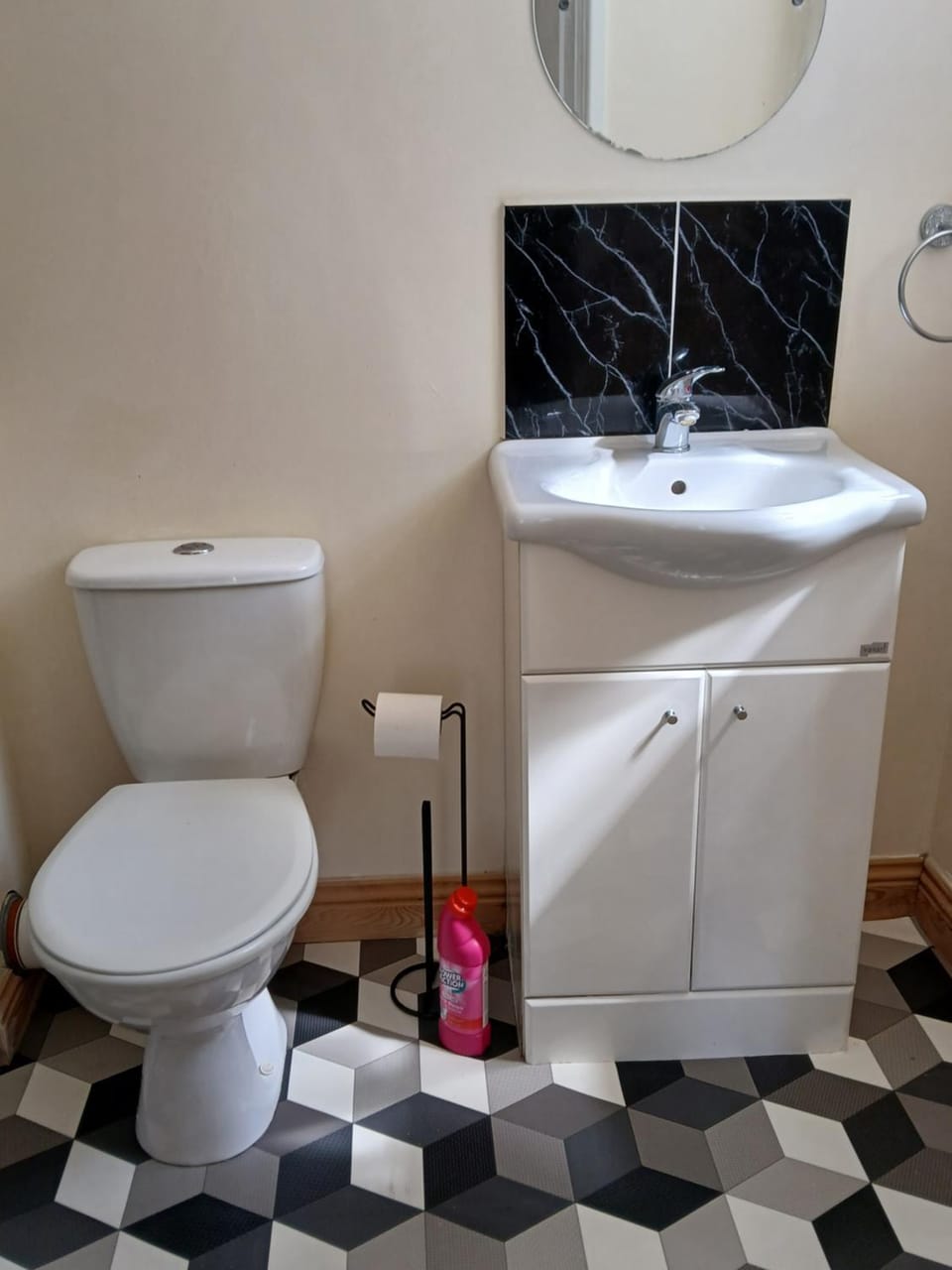 Toilet, Bathroom, Photo of the whole room