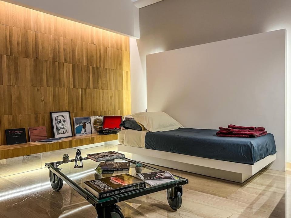 Duomo-Scala theater-Élite&luxe -133 sqm Apartment in Milan
