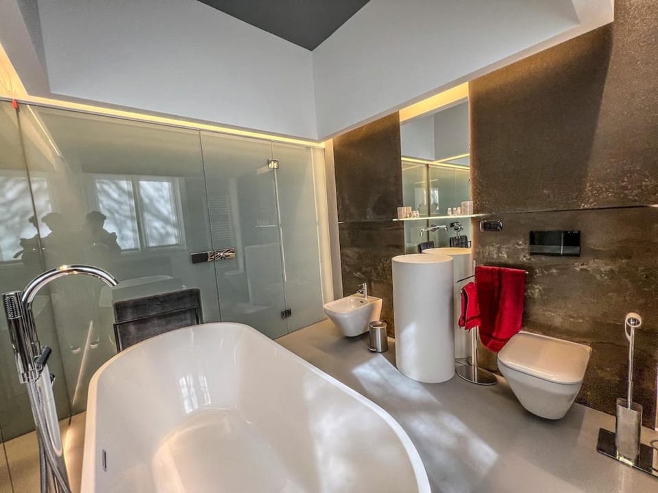 Duomo-Scala theater-Élite&luxe -133 sqm Apartment in Milan