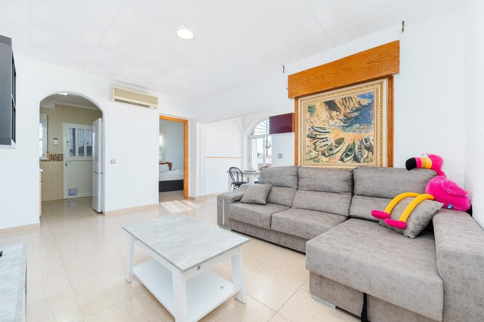 Communal lounge/ TV room, Living room