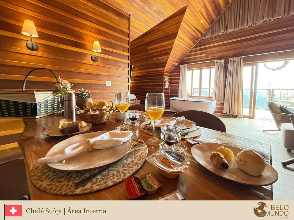 Food and drinks, Dining area