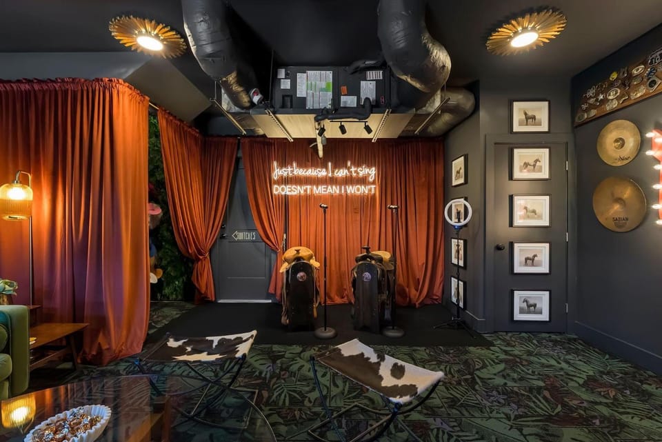 Singing Saddles House in Nashville
