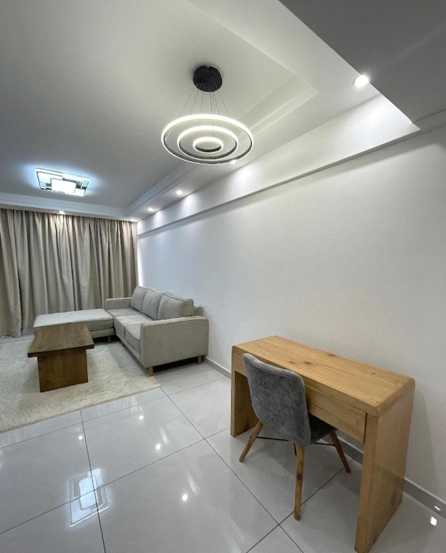 Shangri-la residence Westlands-Remote working & gym Apartment in Nairobi