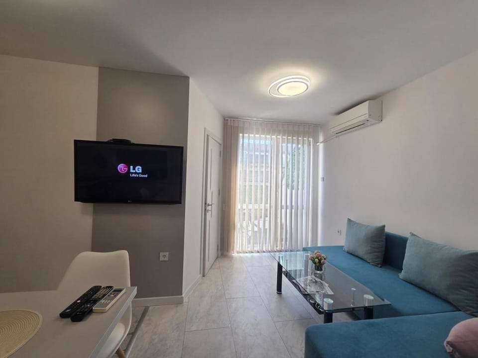 TV and multimedia, Seating area