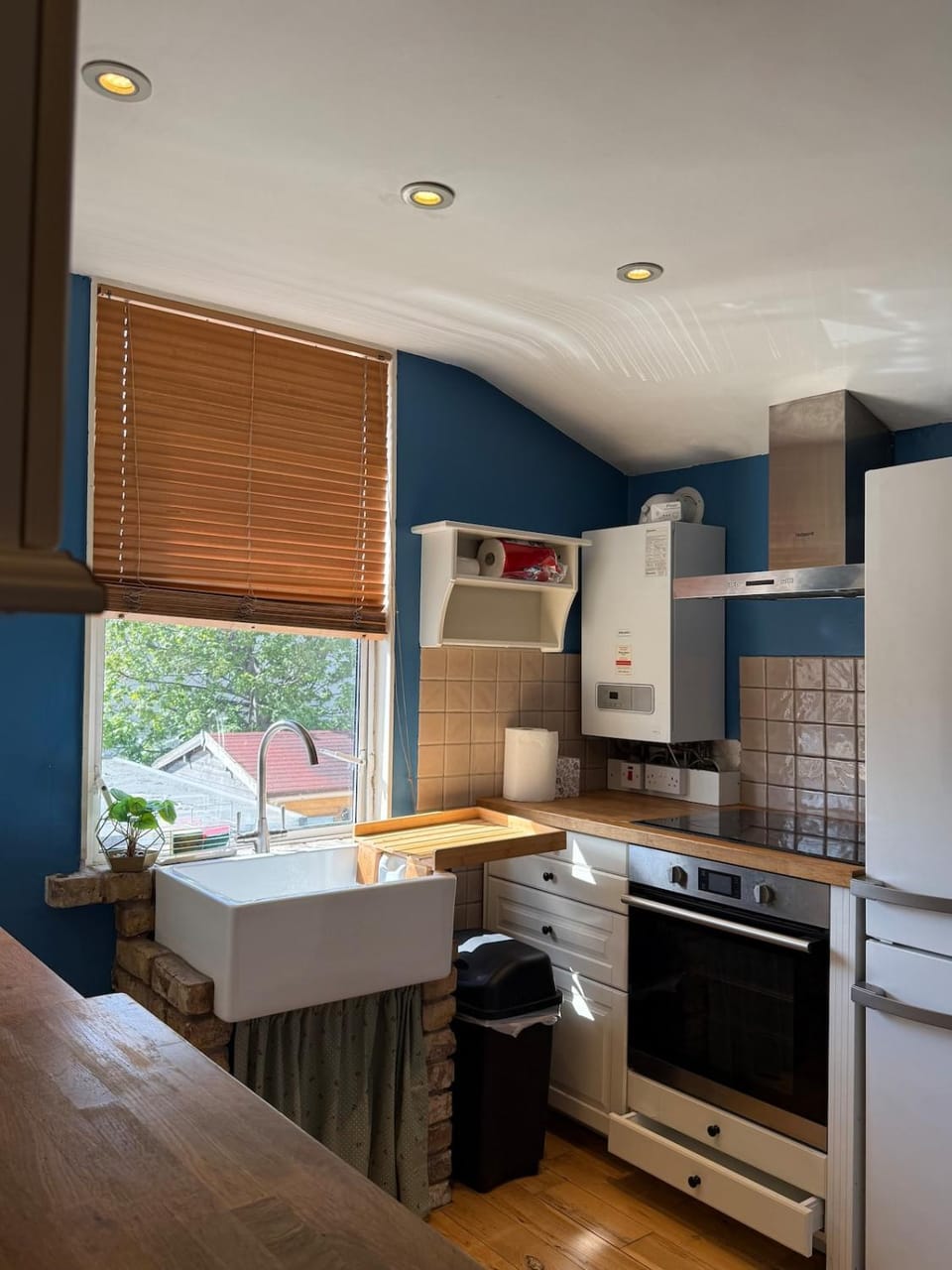 Bright & Modern 1-Bed Flat - Relax in Wimbledon Apartment in London