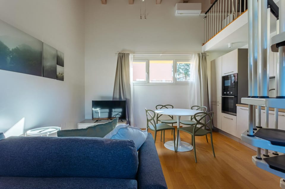 Yourbanflat Ring River Apartment in Padua