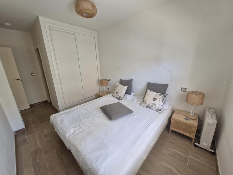 Bed, Bedroom, wardrobe