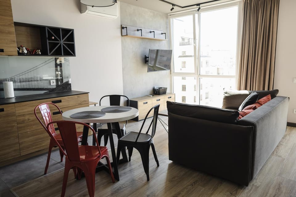 City view studio with terrace access Apartment in Lviv