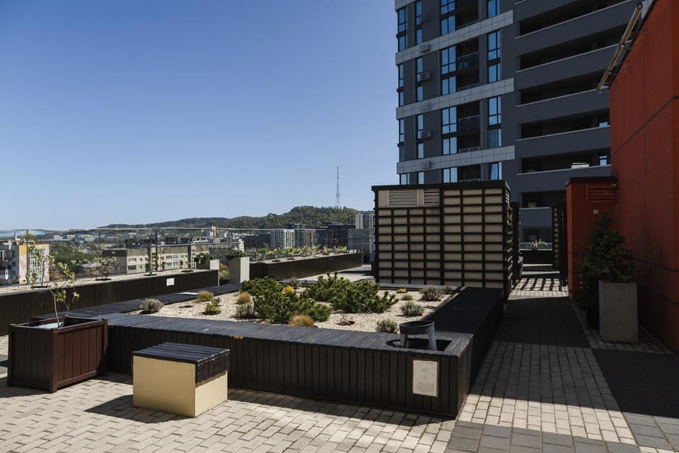Property building, City view