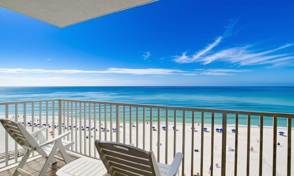 Oceanfront 3BR Corner Unit Wraparound Balcony Sleeps 8 Apartment in Orange Beach