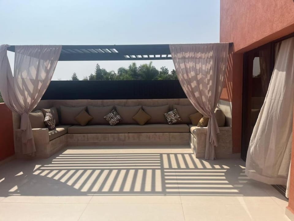 Charming villa in Marrakech, surrounded by nature, with pool and beautiful garden Villa in Marrakesh-Safi