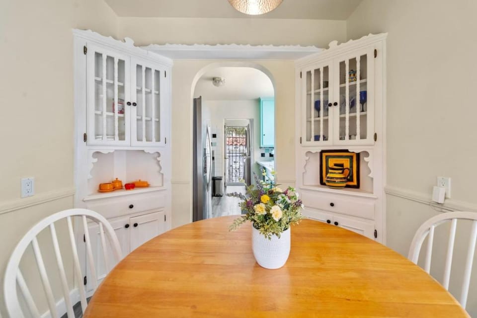 NEW Morningside Park Spanish Home Near SoFi House in Inglewood